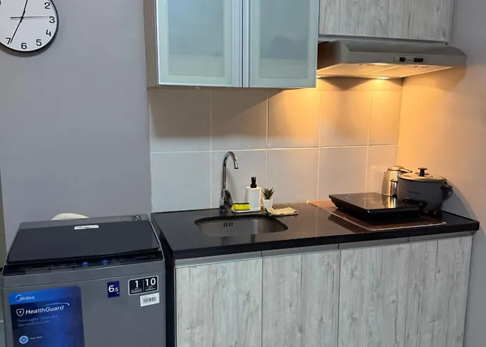 Bayhaus Mnl - Pet-friendly Near Moa