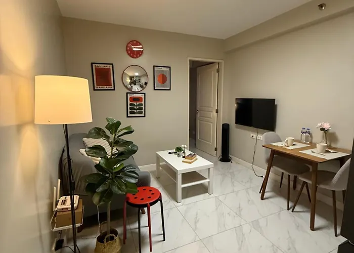 Bayhaus Mnl - Pet-friendly Near Moa 马尼拉